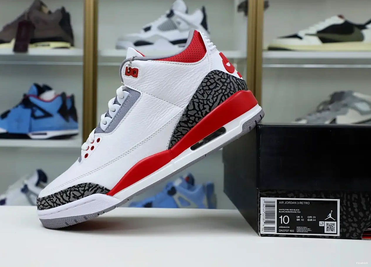 JORDAN AIR 3RETRO